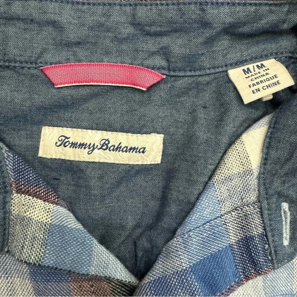 Excellent condition Tommy Bahama men’s Cala Beach Plaid Camp shirt. Cotton. M. - Picture 6 of 10